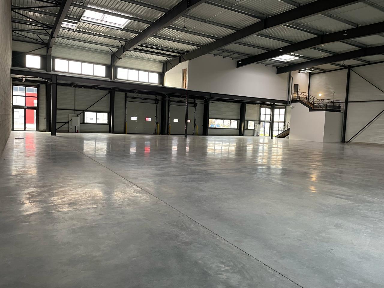 Local d'activité Dagneux 2809m² Location local d'activité Dagneux Ain OLACT2425405 9